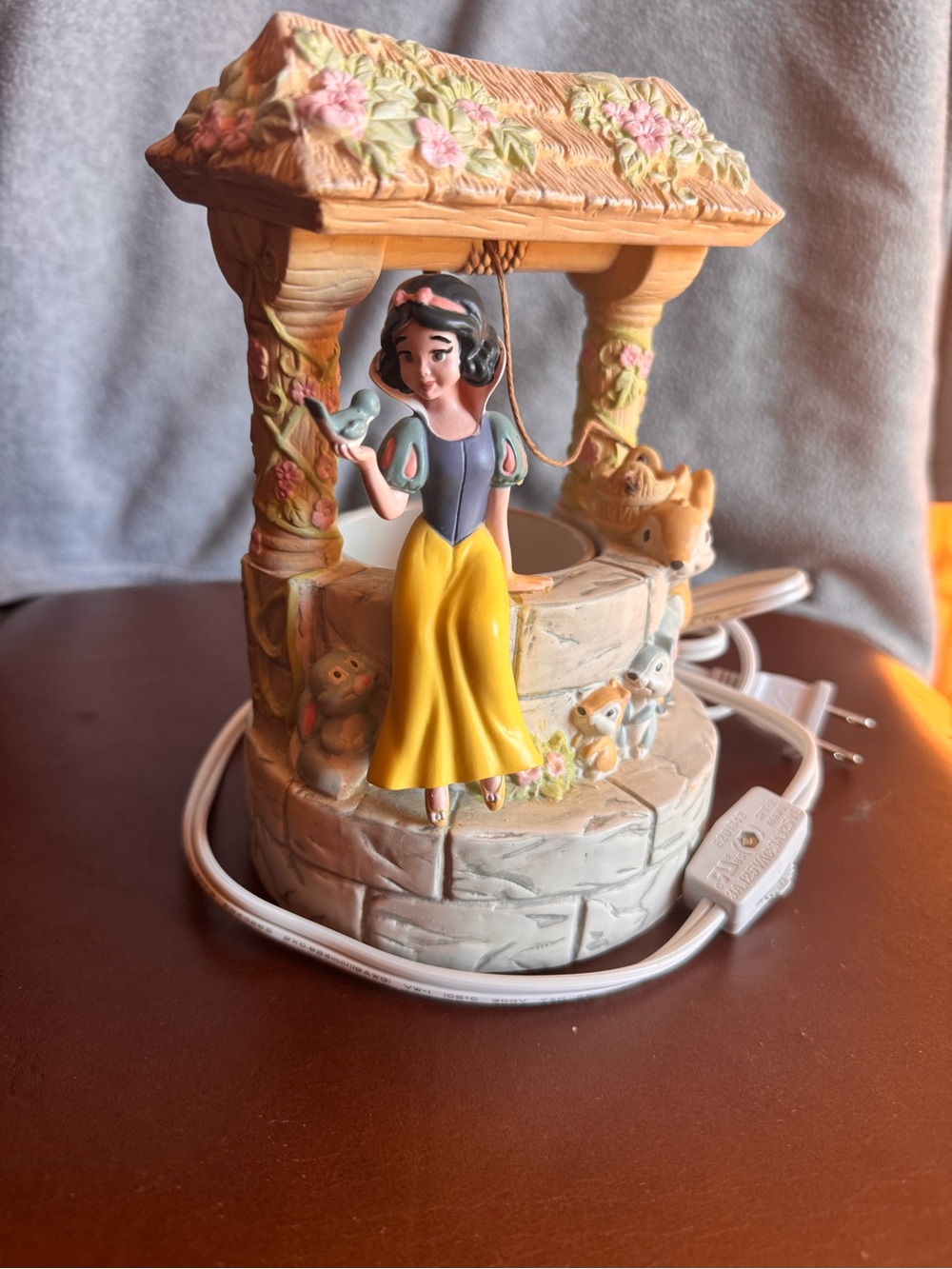 Scentsy Snow White Figurine Wishing Well Lamp - Yellow, Blue, Red, Pink, Green